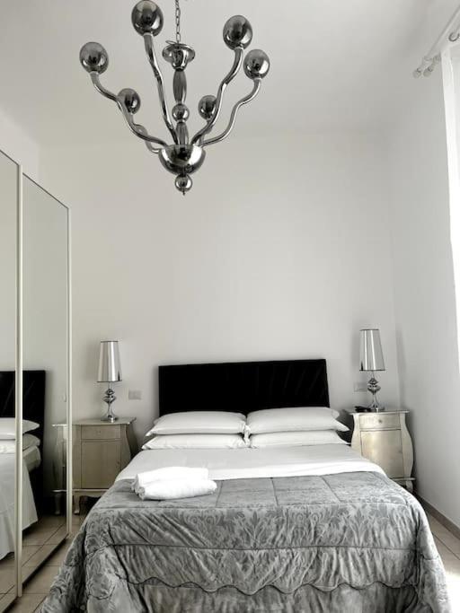 Hotel Virginia Apartaments - Stazione Termini Roma Ngoại thất bức ảnh