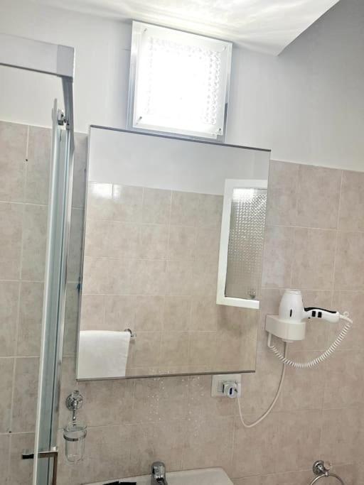 Hotel Virginia Apartaments - Stazione Termini Roma Ngoại thất bức ảnh